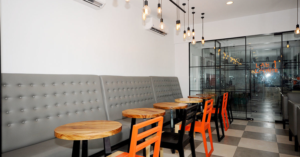 Cafe de Lipa Origins interior 3