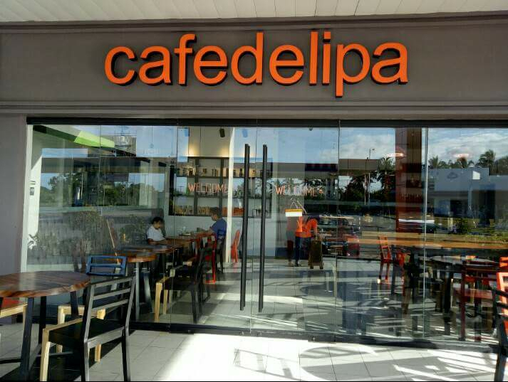 Cafe de Lipa STAR interior 1